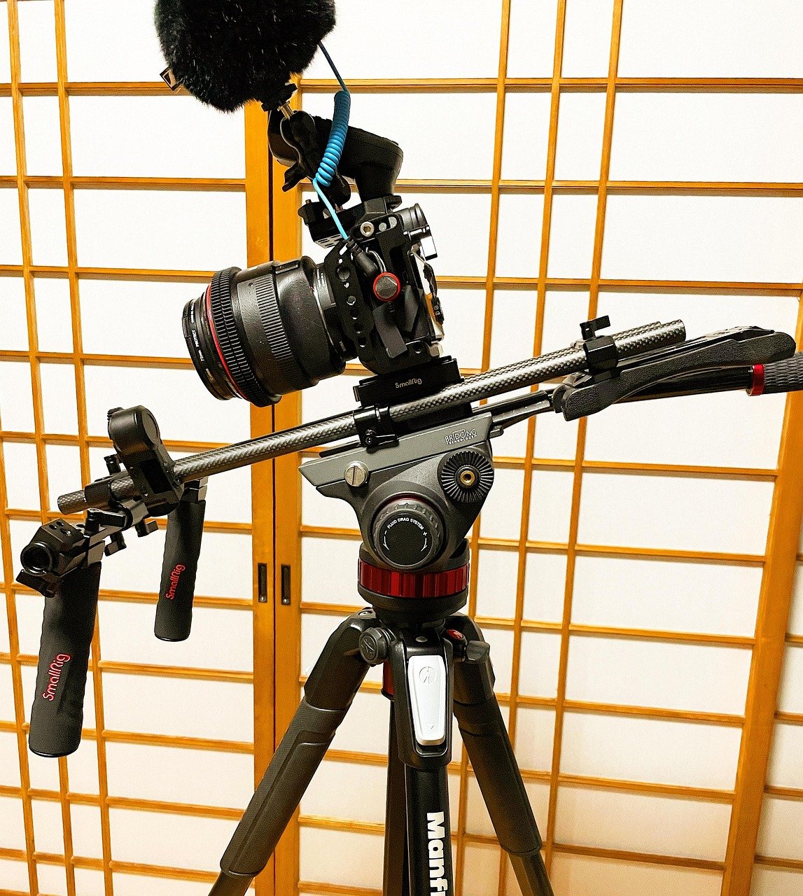 Services-03 camera, rig, equipment, head, lens, videography, photography